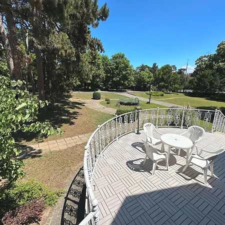 Penzion Imola Garden Vendeghaz 3*